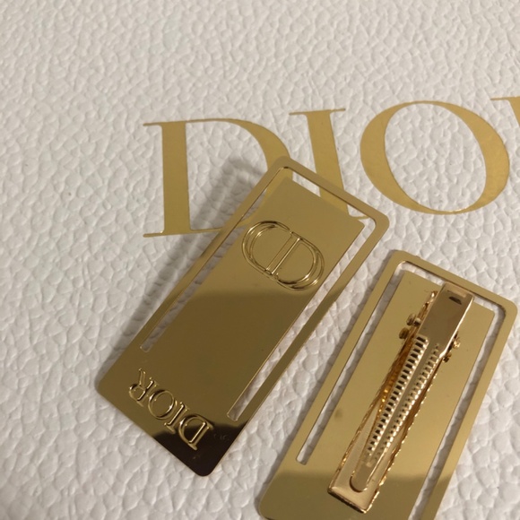Dior Beauty Gold Hair Clips NEW - Picture 3 of 7
